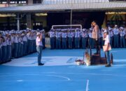 Kapolresta Sumenep Pimpin Upacara Serentak di Sekolah, Pelajar Diingatkan Jauhi Judi Online dan Tawuran