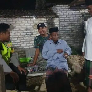 Polsek Kota Sampang Temukan Kakek 77 Tahun yang Tersesat dan Lupa Jalan Pulang